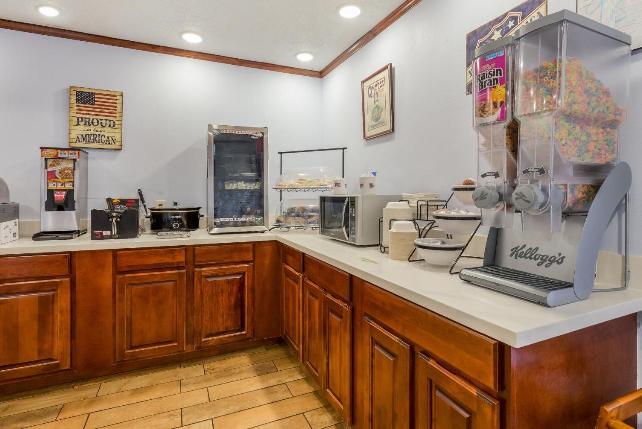 Hometown Inn Thomasville ภายนอก รูปภาพ